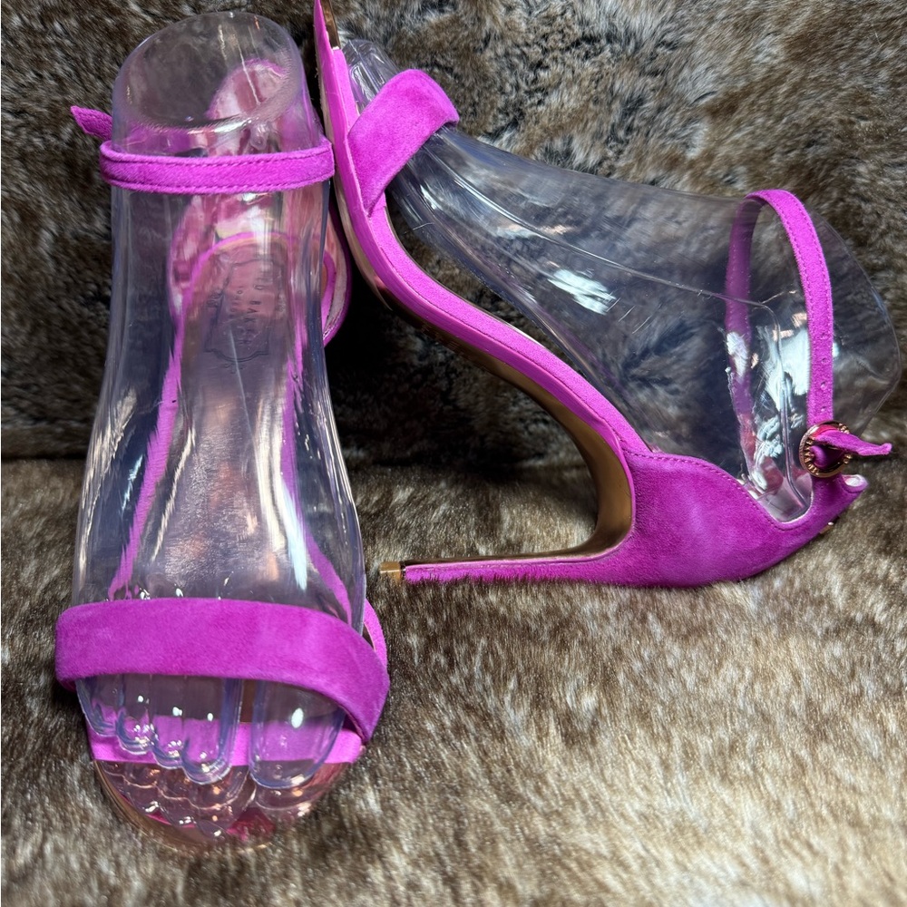 Ted Baker Mirobel Suede Purple Cut Out
Detail Strap Heels Size 37